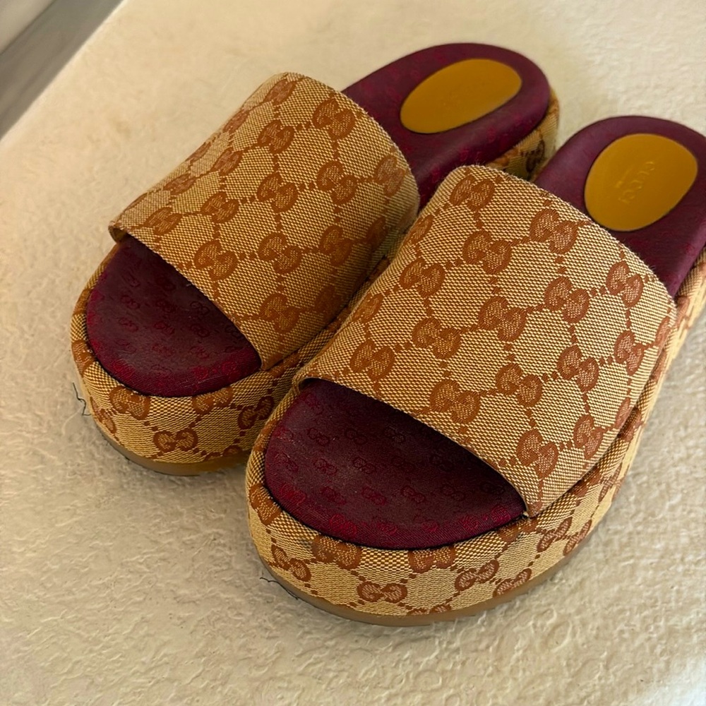 Gucci platform slides. EUC!! Only worn twice, tan with burgundy G’s.